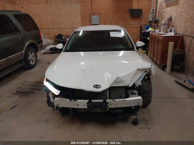 5XXG14J2XMG019730 KIA K5 LXS