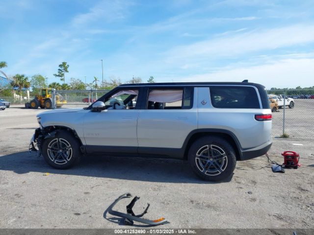 7PDSGBBA8SN046891 Rivian R1s Adventure