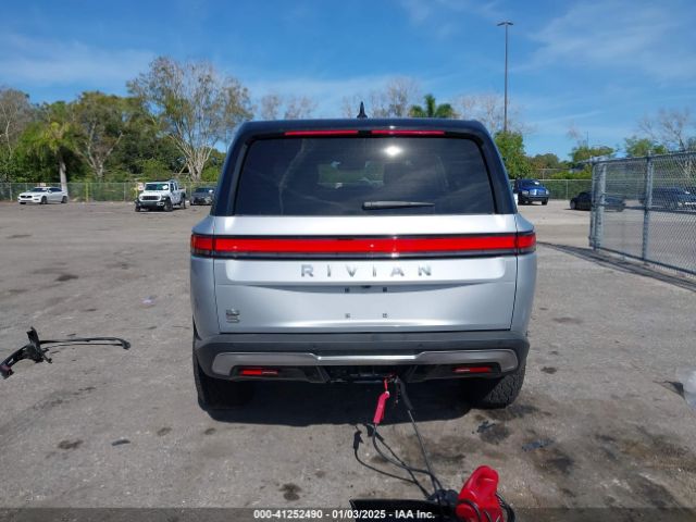 7PDSGBBA8SN046891 Rivian R1s Adventure