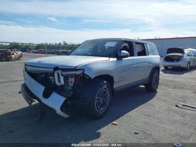 7PDSGBBA8SN046891 Rivian R1s Adventure