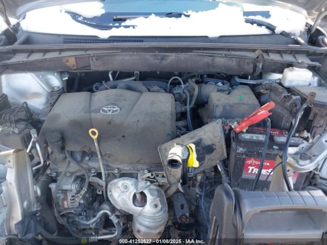 5TDBZRFH7JS496624 Toyota Highlander Le