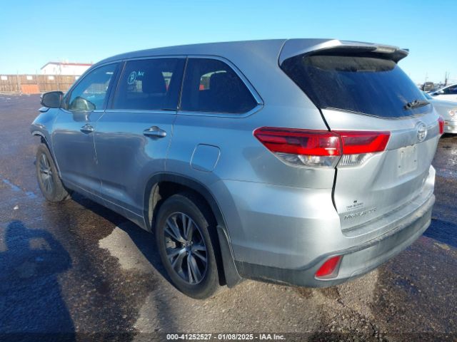 5TDBZRFH7JS496624 Toyota Highlander Le