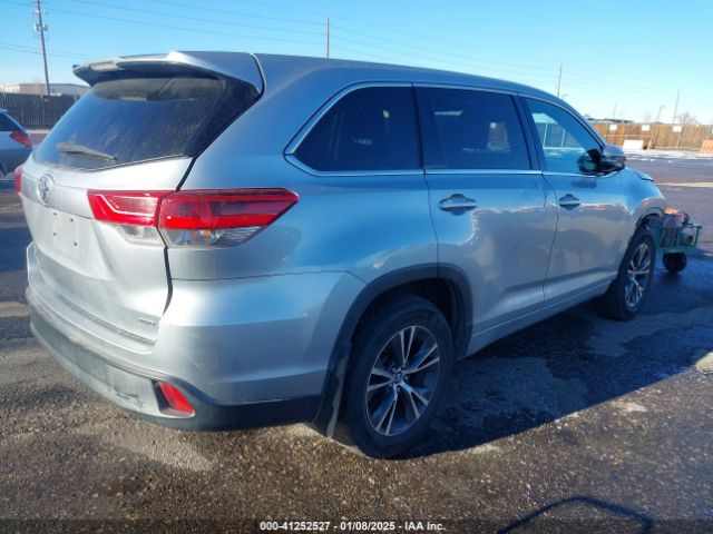 5TDBZRFH7JS496624 Toyota Highlander Le