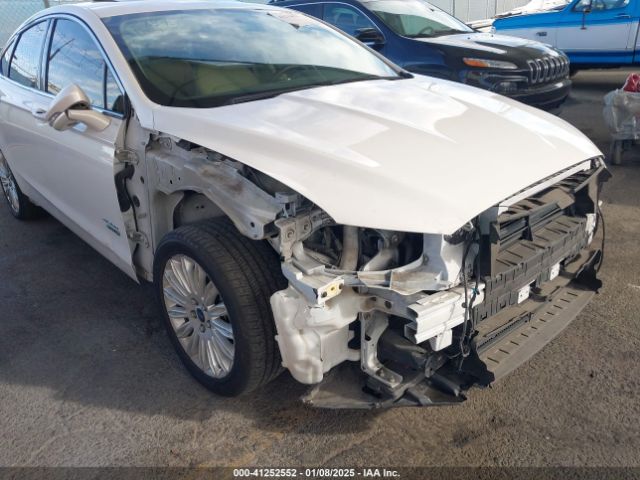 3FA6P0PU6FR205528 Ford Fusion Energi Se Luxury