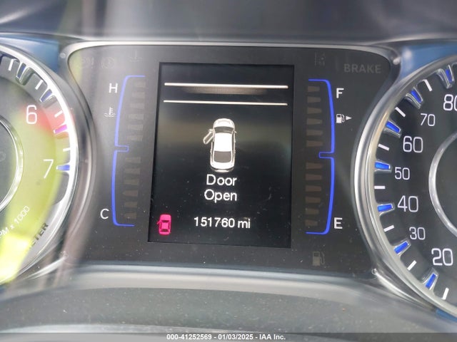 1C3CCCAB7FN752980 Chrysler 200 Limited