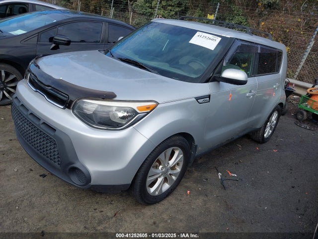 KIA SOUL + 2015 KNDJP3A59F7784383 Image 2