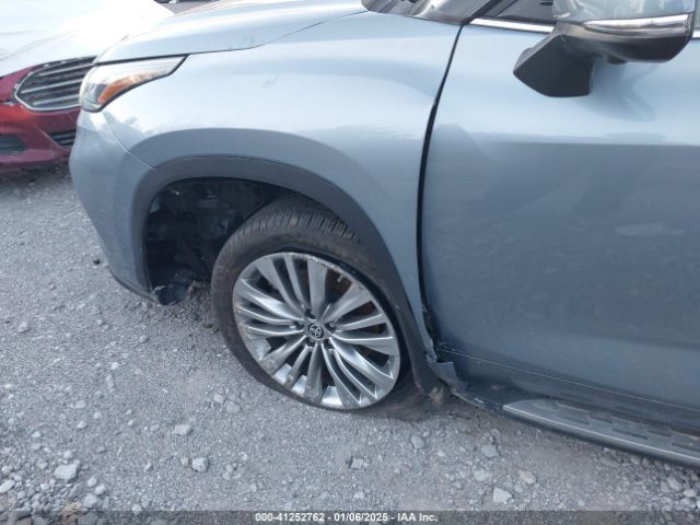 5TDKDRAHXPS048361 Toyota Highlander Platinum