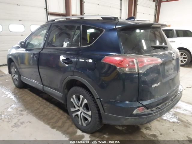 JTMBFREV1JJ179015 Toyota RAV4 LE