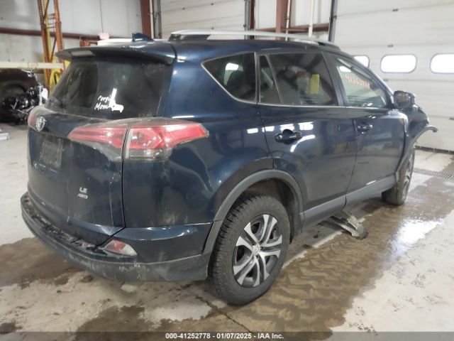 JTMBFREV1JJ179015 Toyota RAV4 LE
