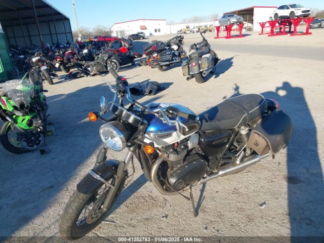 2022 TRIUMPH MOTORCYCLE BONNEVILLE SMTD10G76NTAF2840 Photo 1