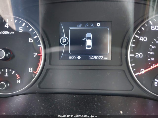 41252788 :رقم المزاد ، 5XXGU4L33HG158438 vin ، 2017 Kia Optima Ex مزاد بيع