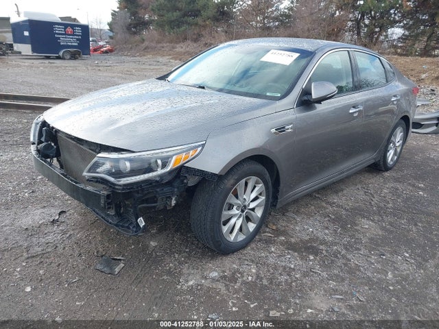 41252788 :رقم المزاد ، 5XXGU4L33HG158438 vin ، 2017 Kia Optima Ex مزاد بيع