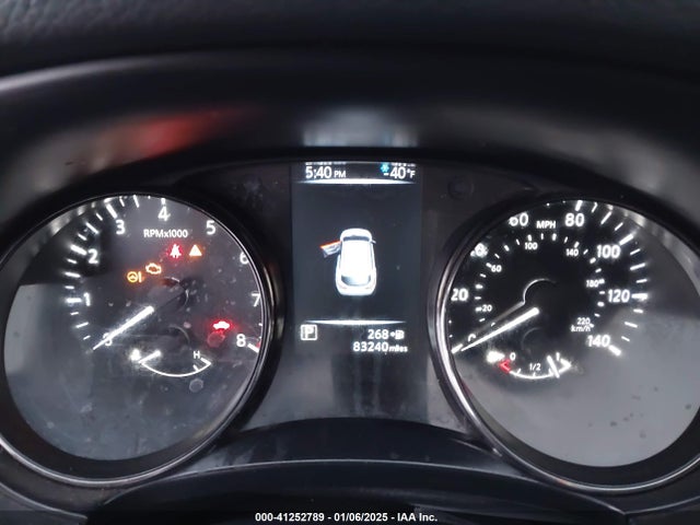 JN1BJ1CR4HW109319 Nissan Rogue Sport S