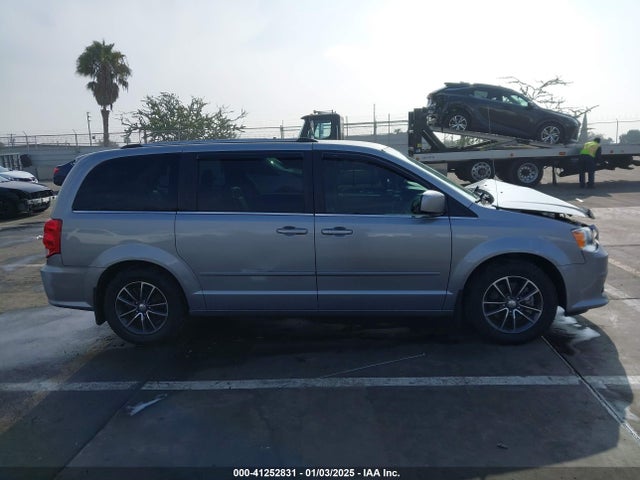 Dodge Grand Caravan Sxt 2017 2C4RDGCG0HR825714 Image 13