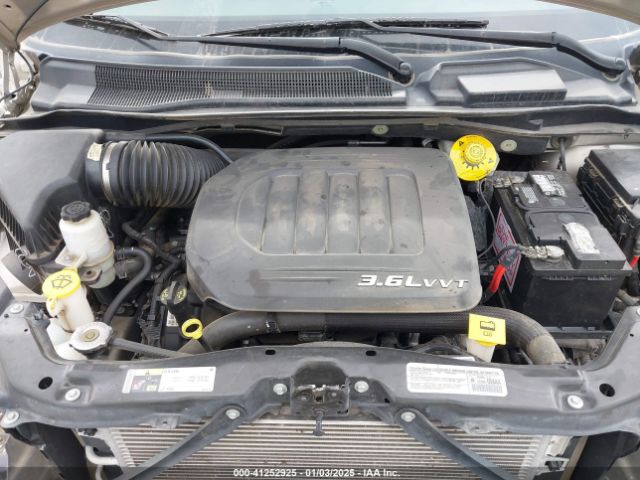 2C7WDGCG4ER471665 Dodge Grand Caravan Sxt