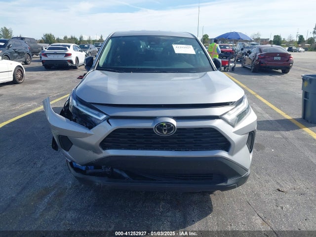 Toyota RAV4 LE 2023 2T3H1RFV4PW283550 Image 12