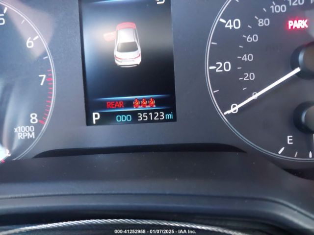 5YFB4MDE8PP067973 Toyota COROLLA LE
