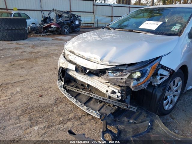 5YFB4MDE8PP067973 Toyota COROLLA LE