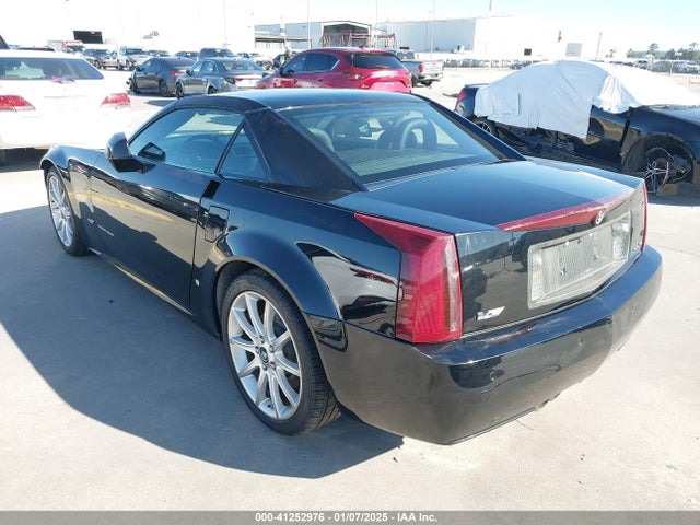 2006 CADILLAC XLR-V 1G6YX36D265604030 Photo 2