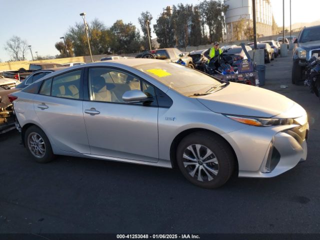JTDKARFP3L3152954 Toyota Prius Prime Le