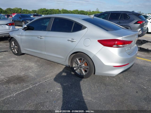5NPD84LF8HH042268 Hyundai ELANTRA SE