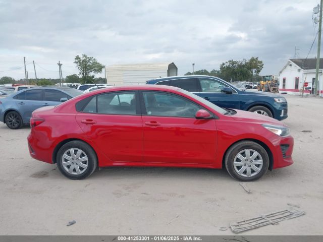3KPA24AD9NE433581 KIA RIO S