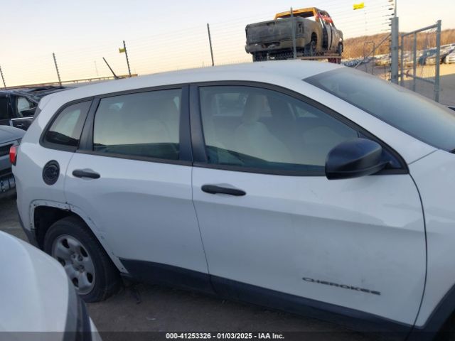 1C4PJLABXGW297069 Jeep Cherokee Sport