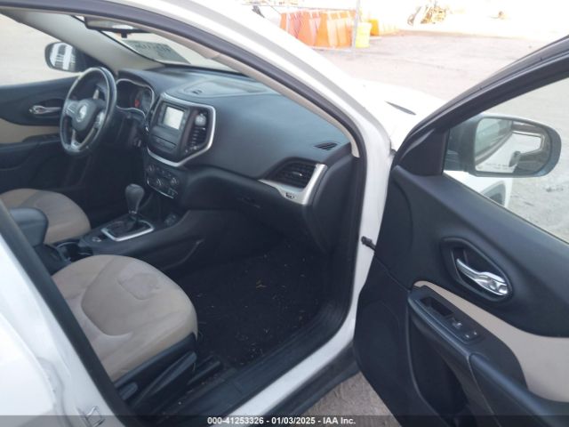 1C4PJLABXGW297069 Jeep Cherokee Sport