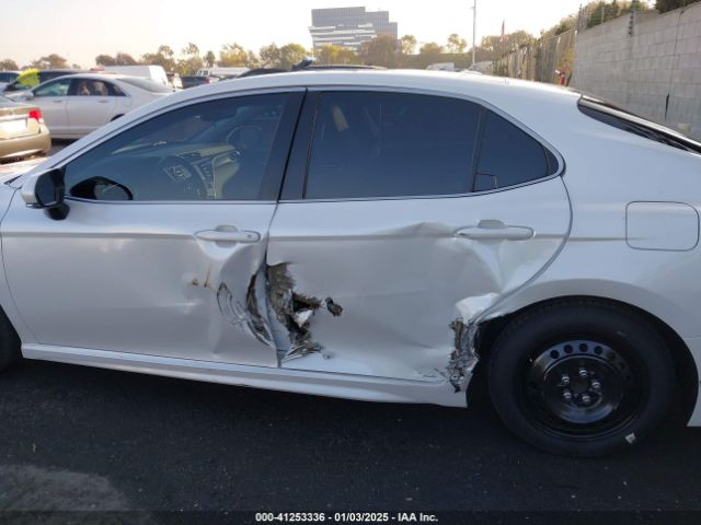 4T1B61HK2JU136350 Toyota CAMRY XSE