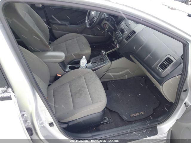 KNAFK4A69F5296613 KIA FORTE LX