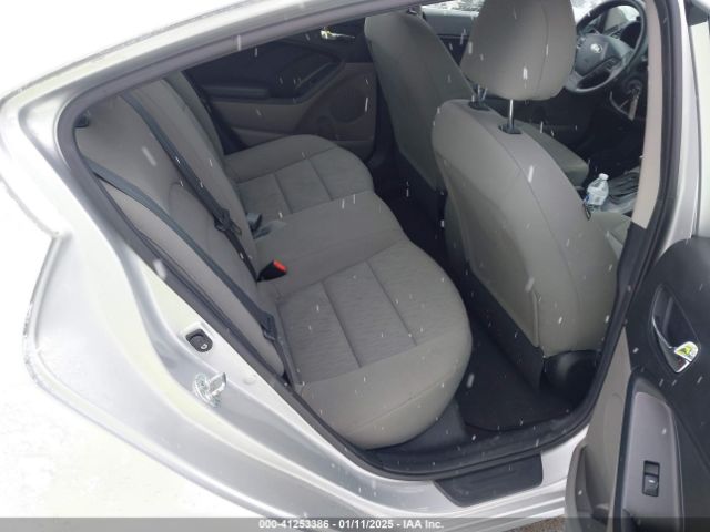 KNAFK4A69F5296613 KIA FORTE LX