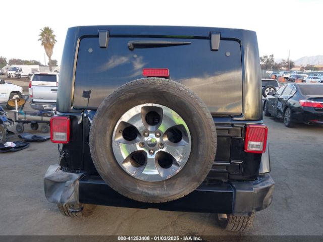 1C4HJWEG1HL726260 Jeep Wrangler Unlimited Sahara