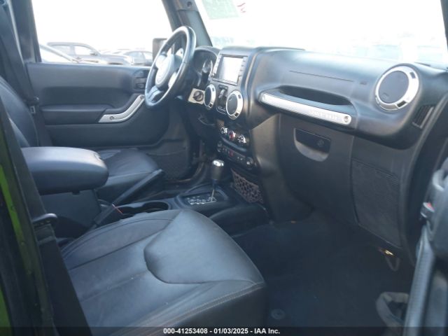 1C4HJWEG1HL726260 Jeep Wrangler Unlimited Sahara