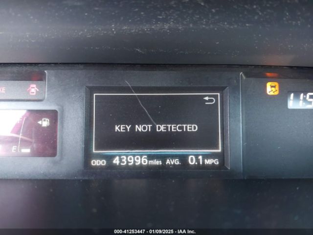 JTDZN3EU4HJ057460 Toyota Prius V Three