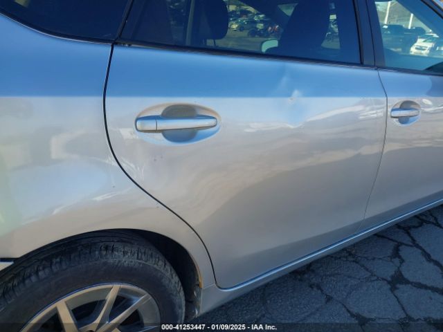 JTDZN3EU4HJ057460 Toyota Prius V Three