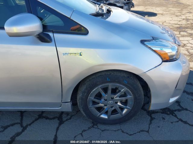 JTDZN3EU4HJ057460 Toyota Prius V Three
