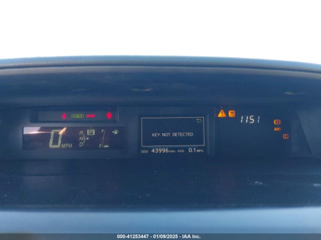 JTDZN3EU4HJ057460 Toyota Prius V Three