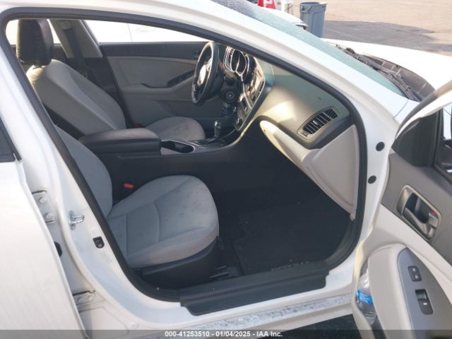 KNAGM4A74E5513135 KIA Optima Lx
