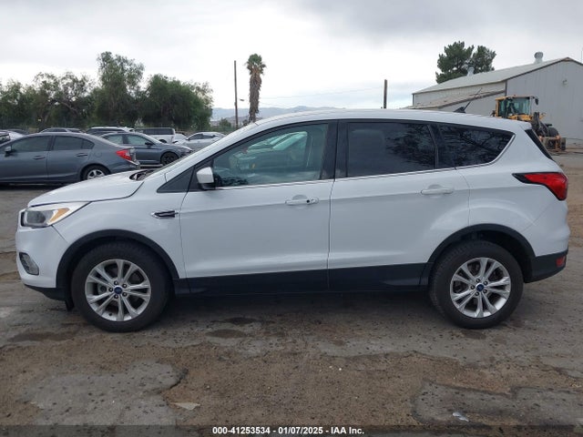 Ford ESCAPE SE 2019 1FMCU0GD1KUB81126 Image 14