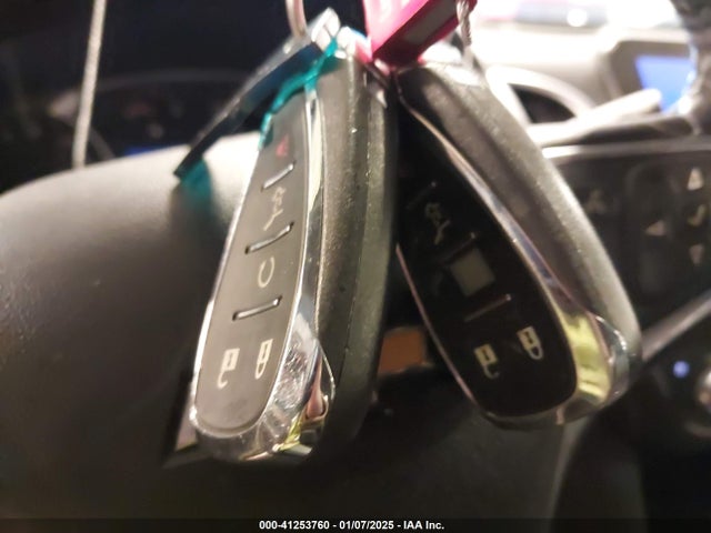 3GNAXPEX0KS566760 Chevrolet Equinox Premier