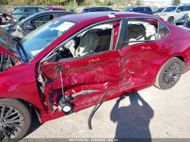 4T1B11HK2JU657132 Toyota CAMRY LE