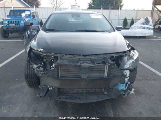 1G1ZD5ST2RF158648 Chevrolet Malibu Fwd 1lt
