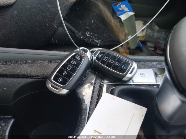 5NPLS4AG5NH070288 Hyundai ELANTRA SEL