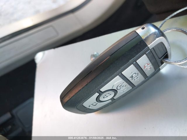 3FA6P0PU3HR180025 Ford Fusion Energi Se Luxury