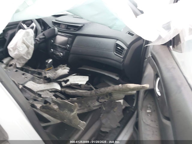 5N1AT2MTXKC762051 Nissan Rogue Sl