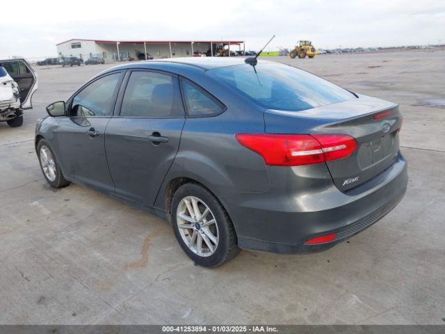 1FADP3F24JL259152 Ford FOCUS SE