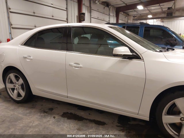 Chevrolet Malibu 2lz 2015 1G11G5SXXFF201359 Image 13