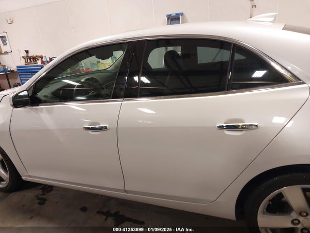 Chevrolet Malibu 2lz 2015 1G11G5SXXFF201359 Image 14