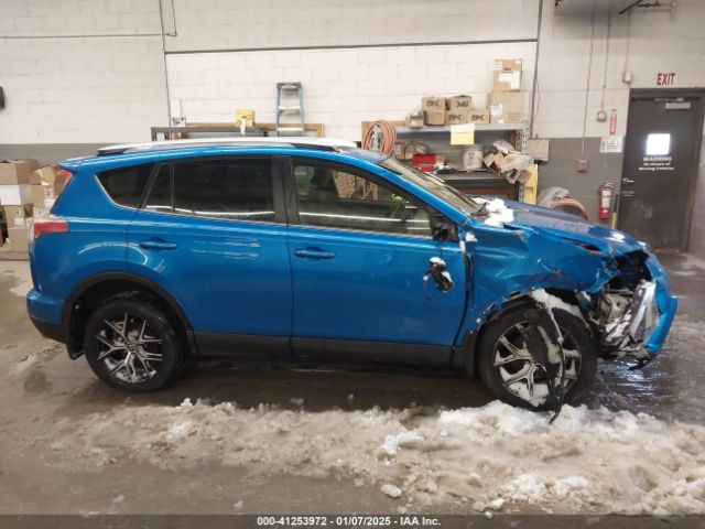 JTMJFREV8JD238345 Toyota RAV4 SE