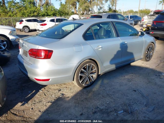 3VW5T7AJ4EM397419 Volkswagen Jetta Gli Autobahn W/nav